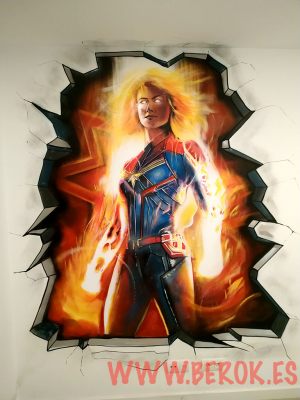 Graffiti Capitana Marvel Captain Simbolo Feminista  300x100000